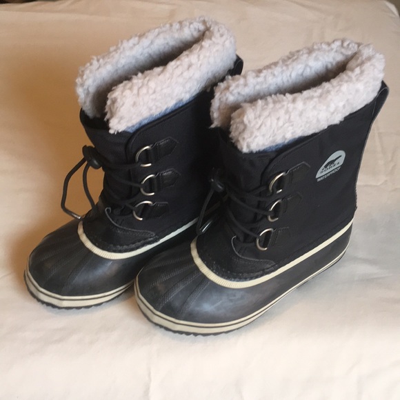 Sorel Other - Sorel Youth Yoot Pac size 4 winter boots